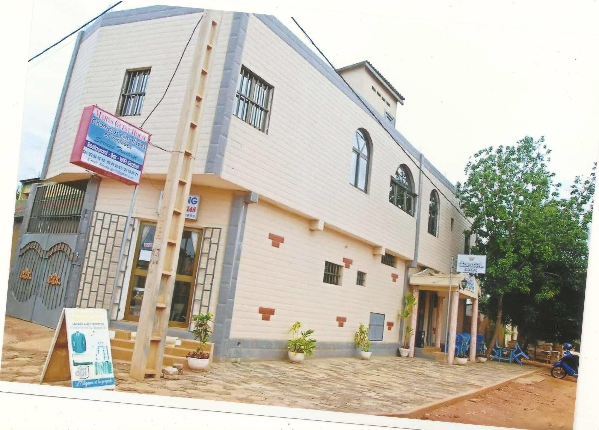 Marys Guest House Lomé Zewnętrze zdjęcie