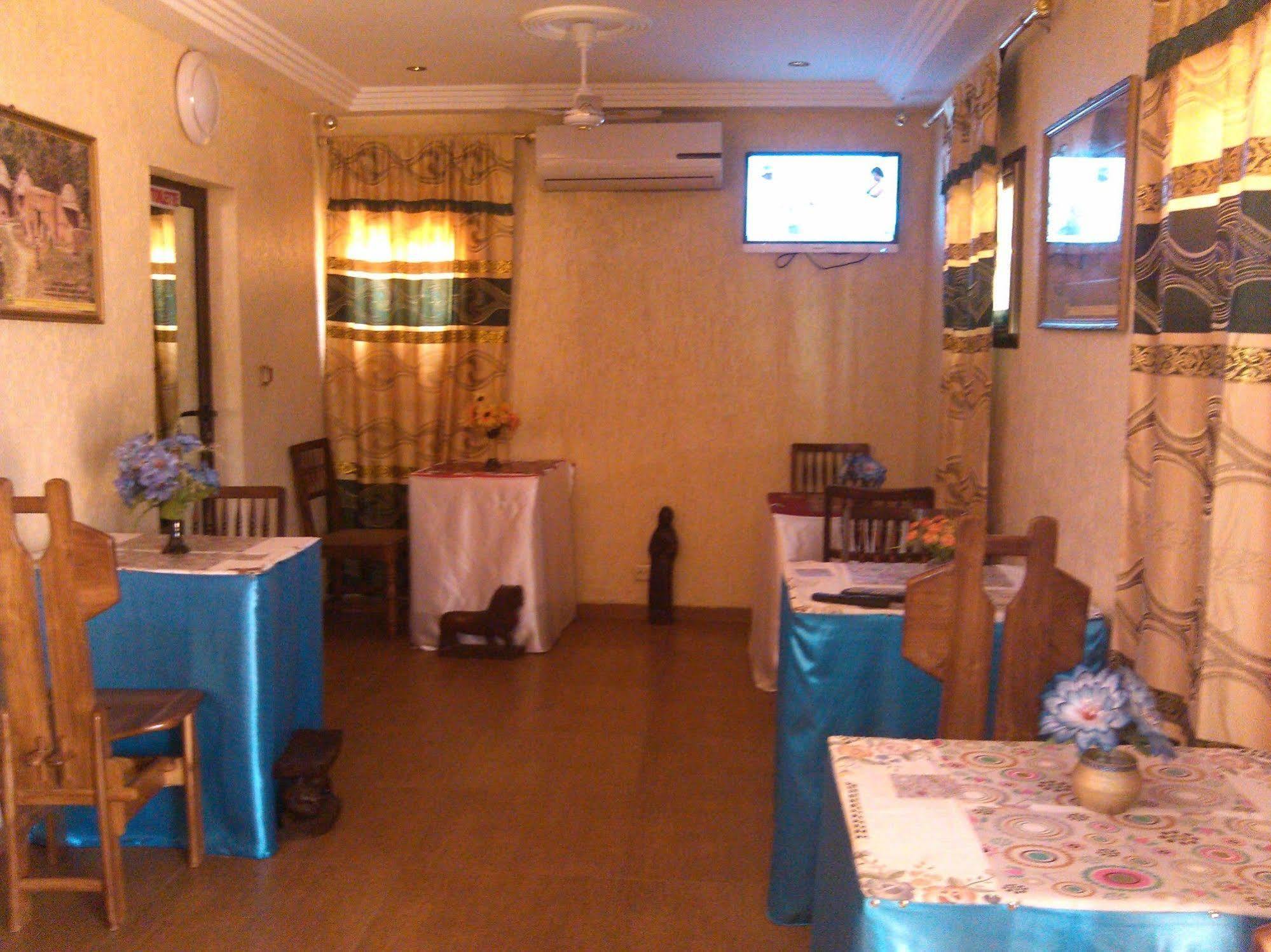 Marys Guest House Lomé Zewnętrze zdjęcie